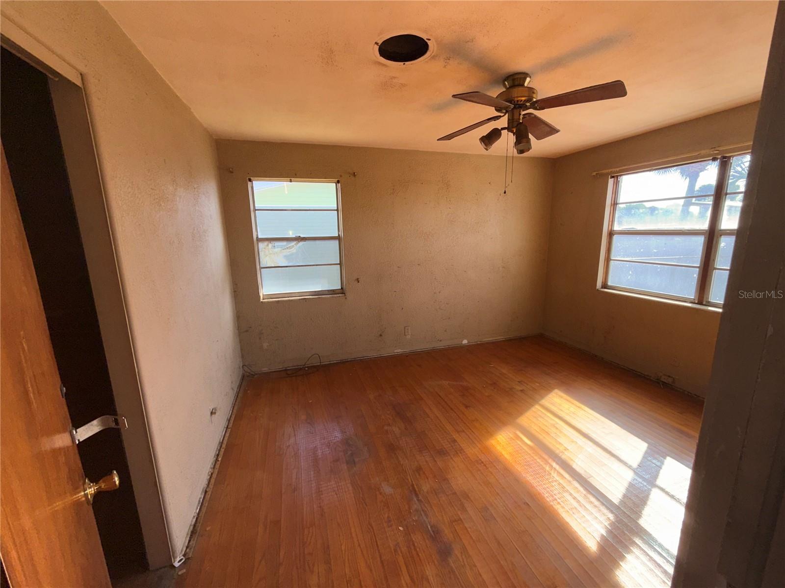 Image 31 of 50 For 1259 Bel Aire Drive