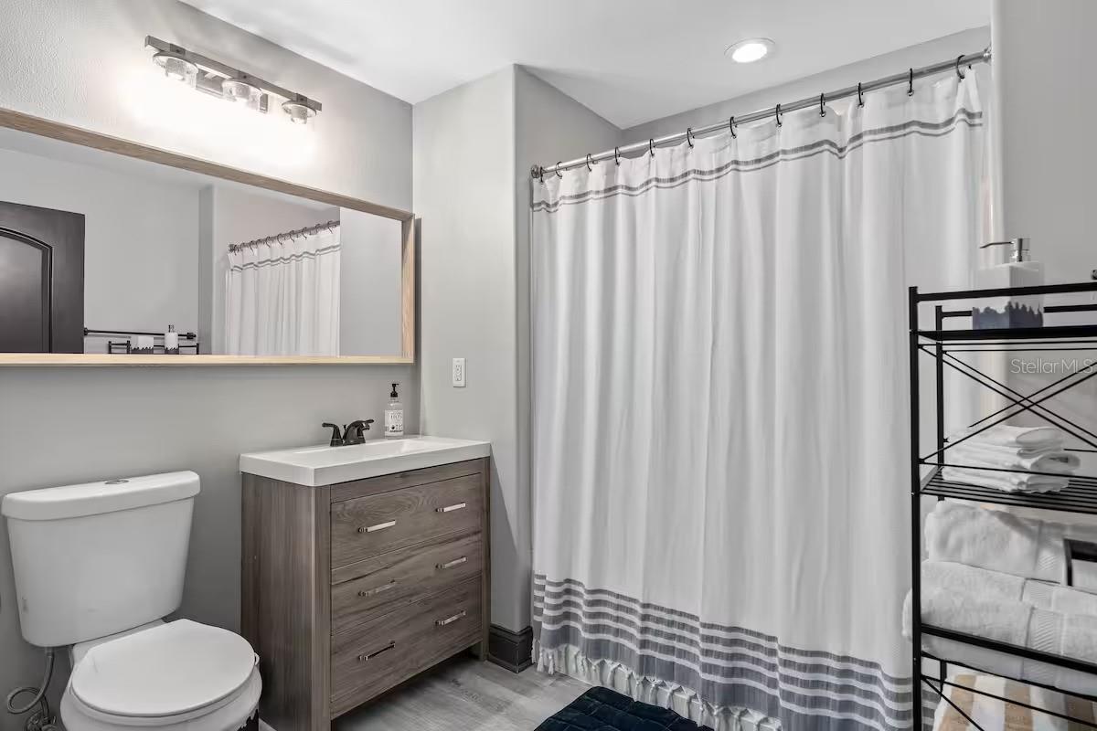 Image 14 of 28 For 13415 Blue Heron Beach Drive 706