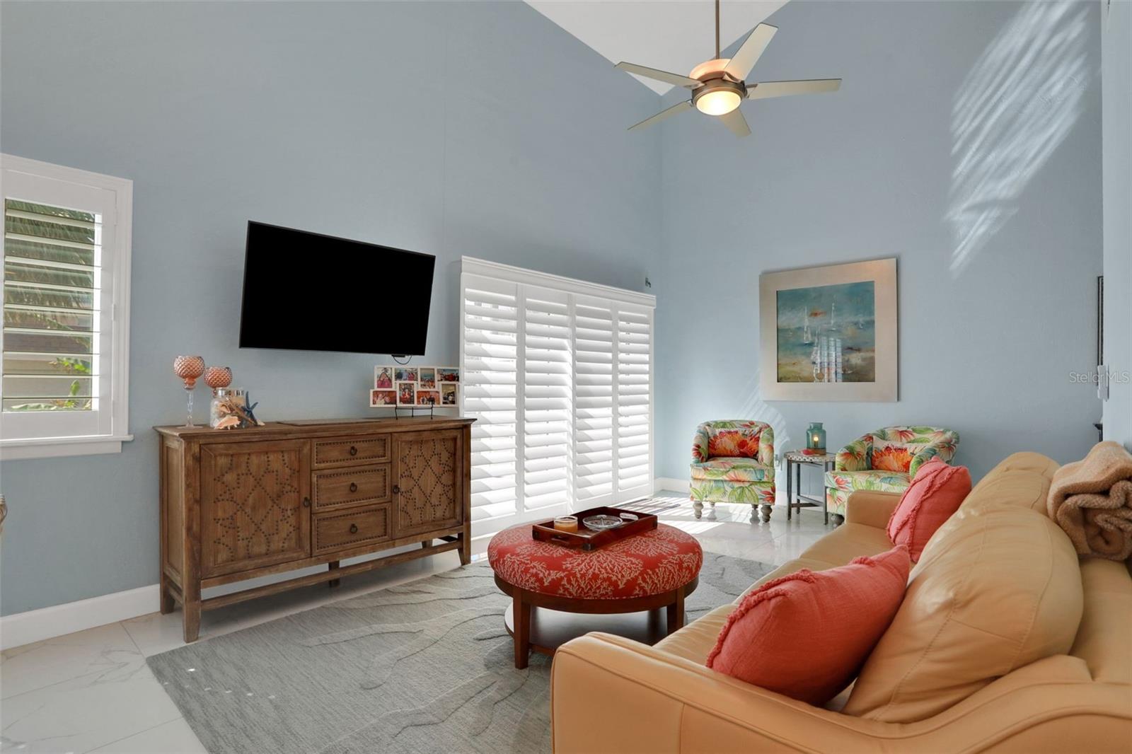 Image 11 of 49 For 33 Sea Haven Drive