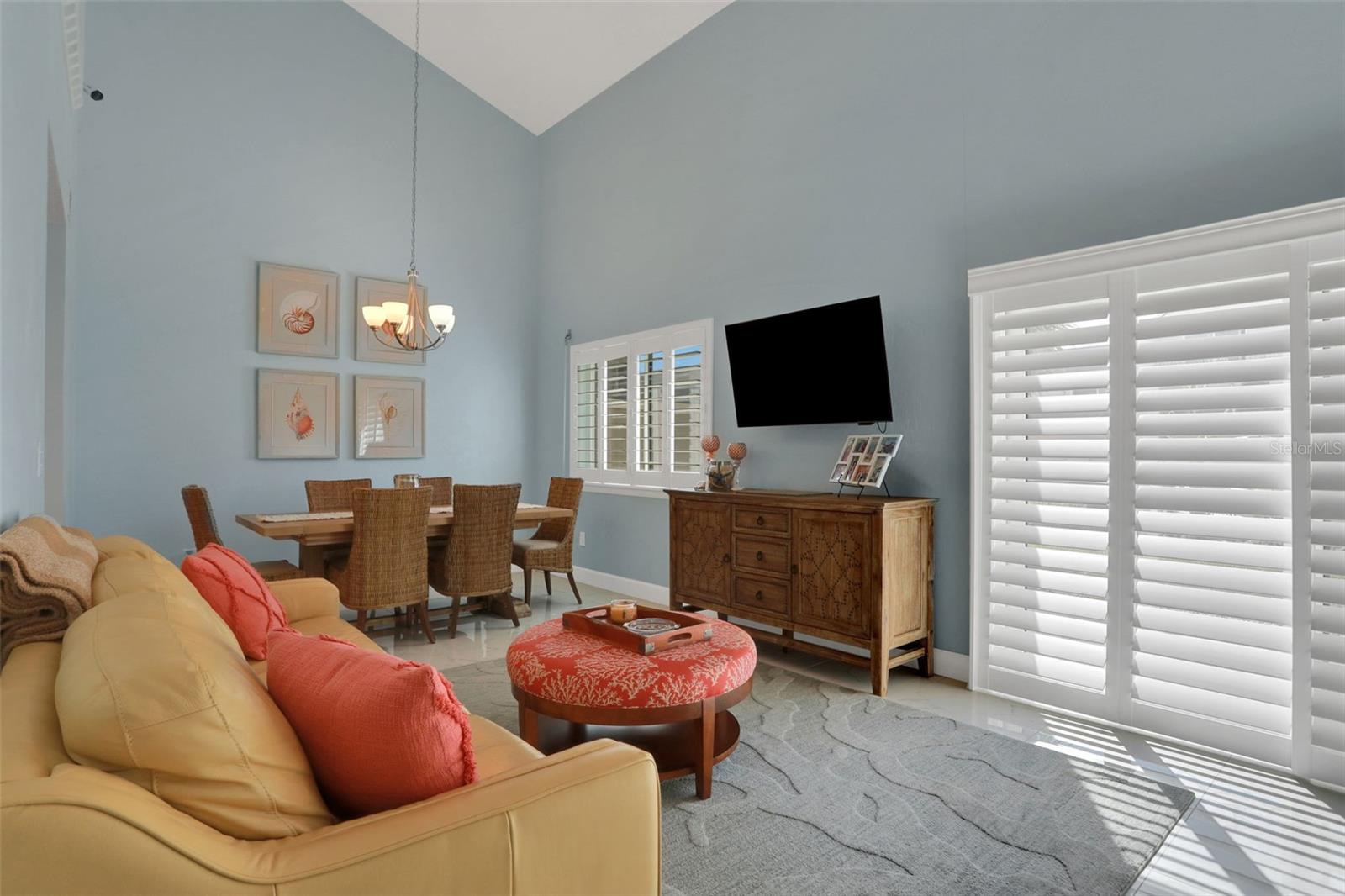 Image 9 of 49 For 33 Sea Haven Drive