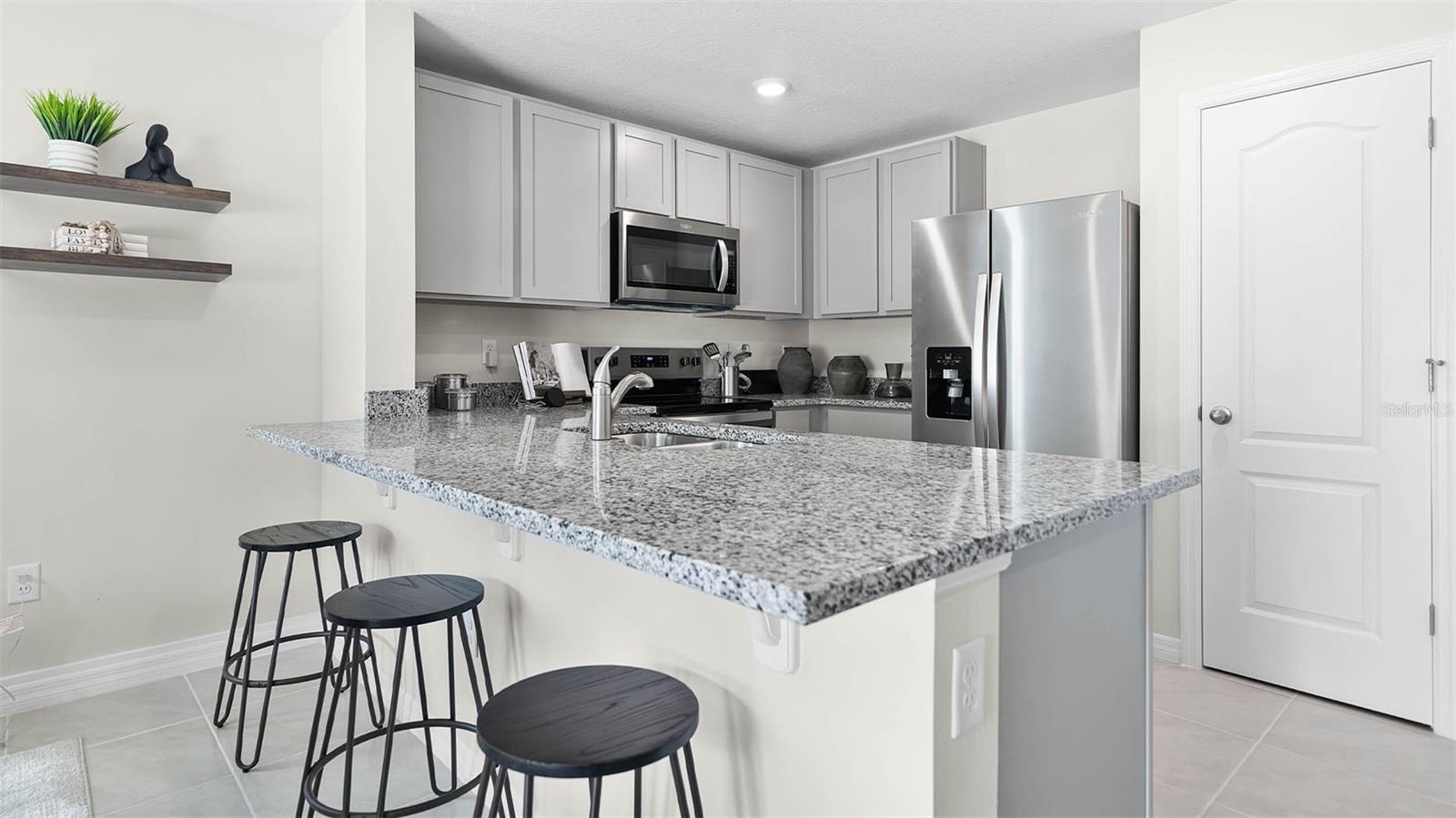 Image 4 of 16 For 528 Zinfandel Drive