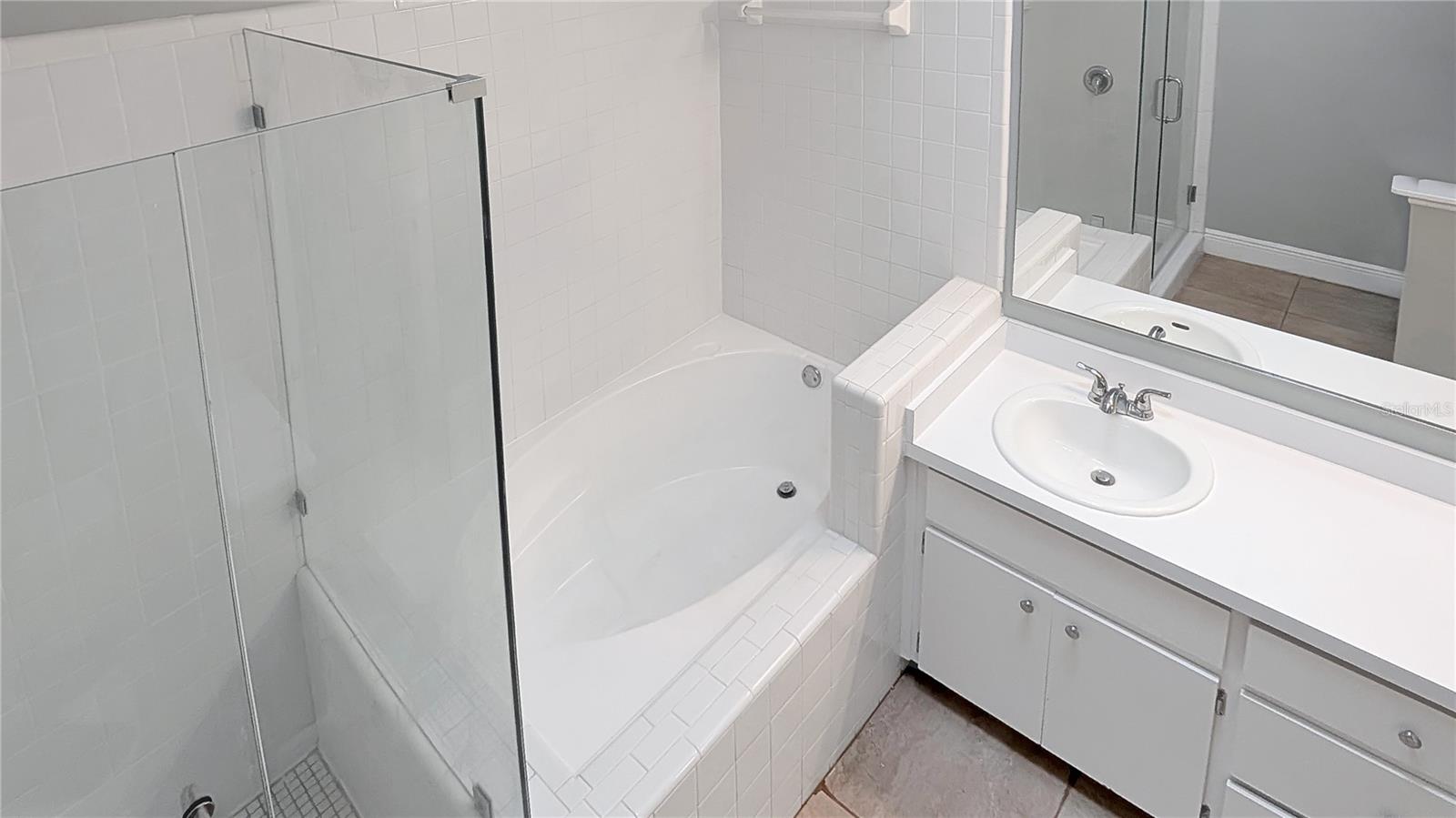 Image 14 of 20 For 4115 Napa Court