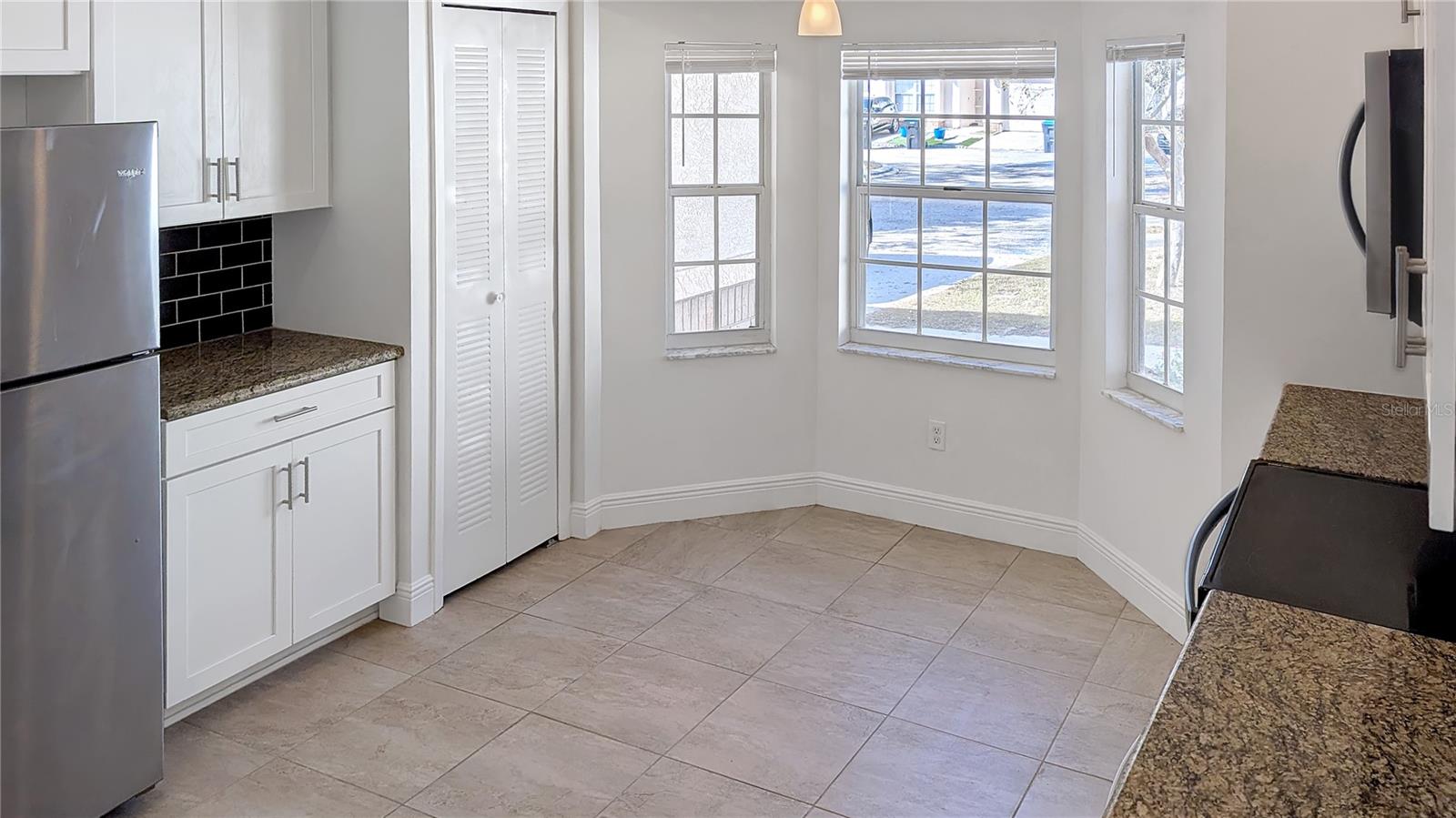 Image 7 of 20 For 4115 Napa Court