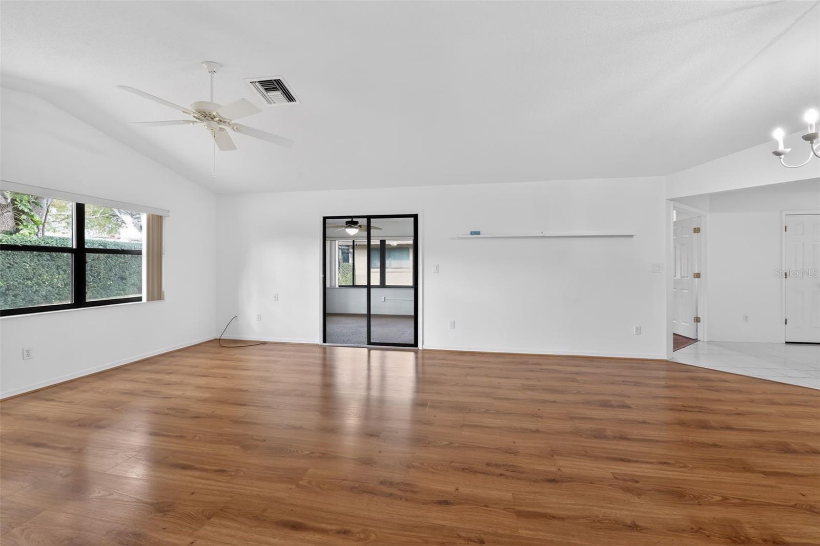 Image 10 of 30 For 3108 Sugar Pine Circle