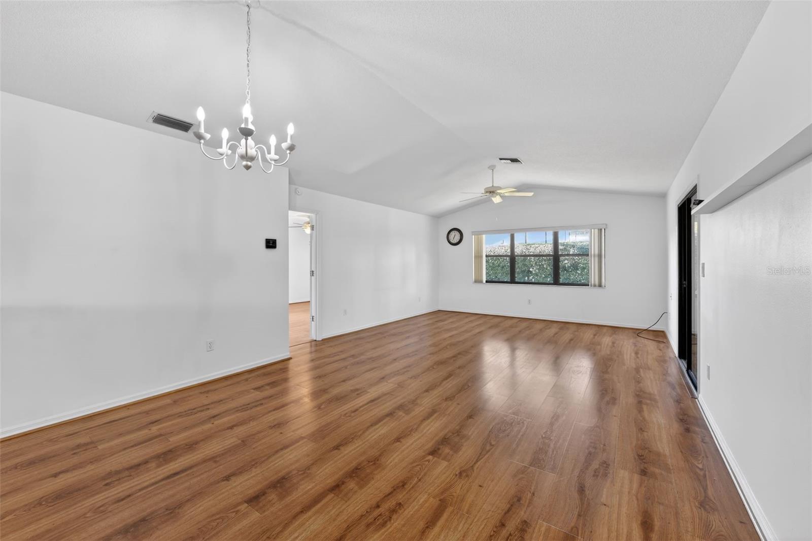 Image 21 of 30 For 3108 Sugar Pine Circle