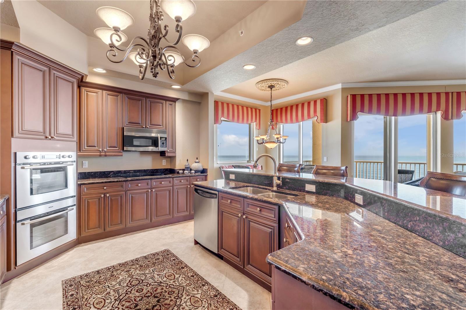 Image 10 of 53 For 2901 Atlantic Avenue Ph201