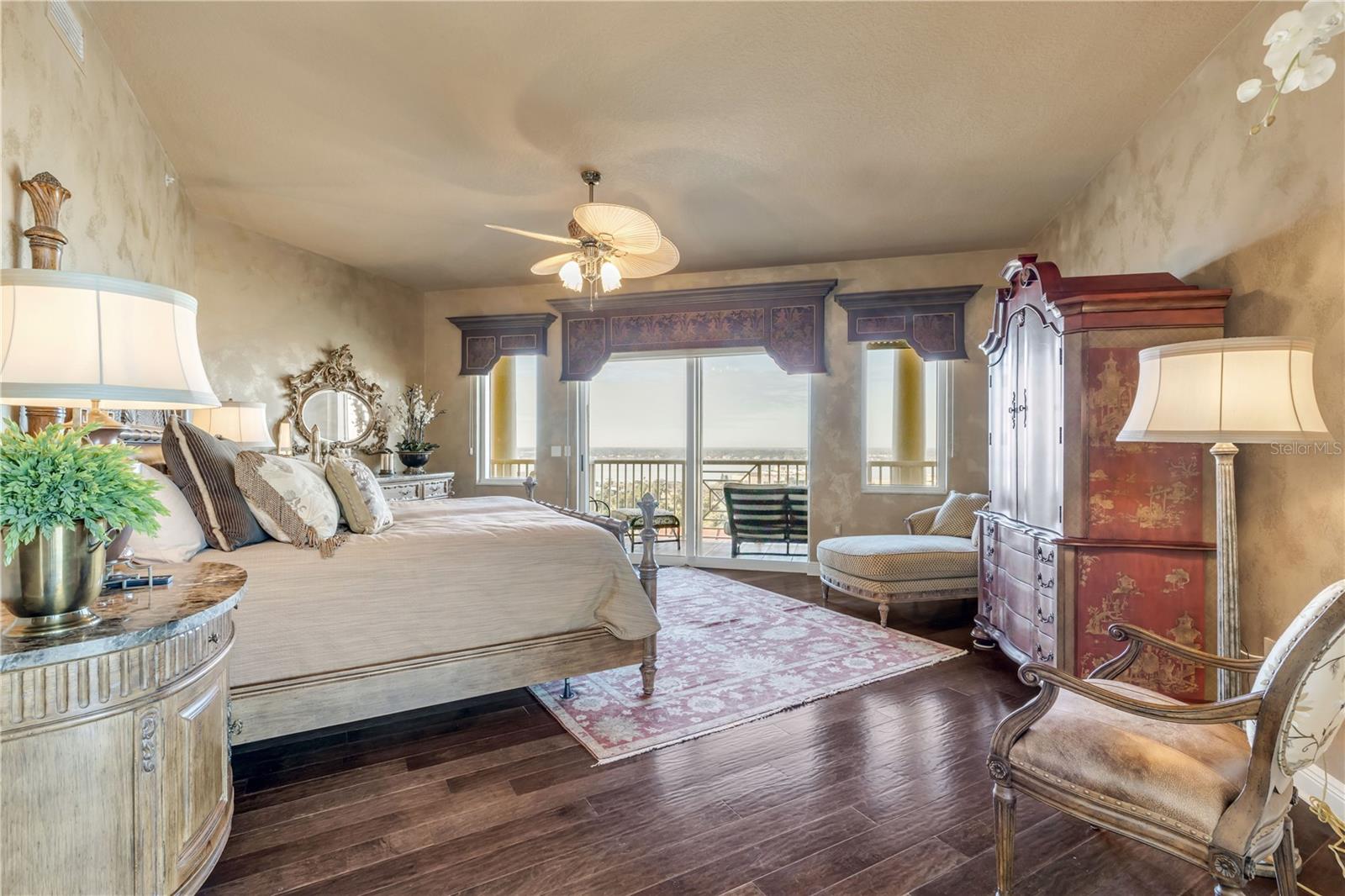 Image 20 of 53 For 2901 Atlantic Avenue Ph201