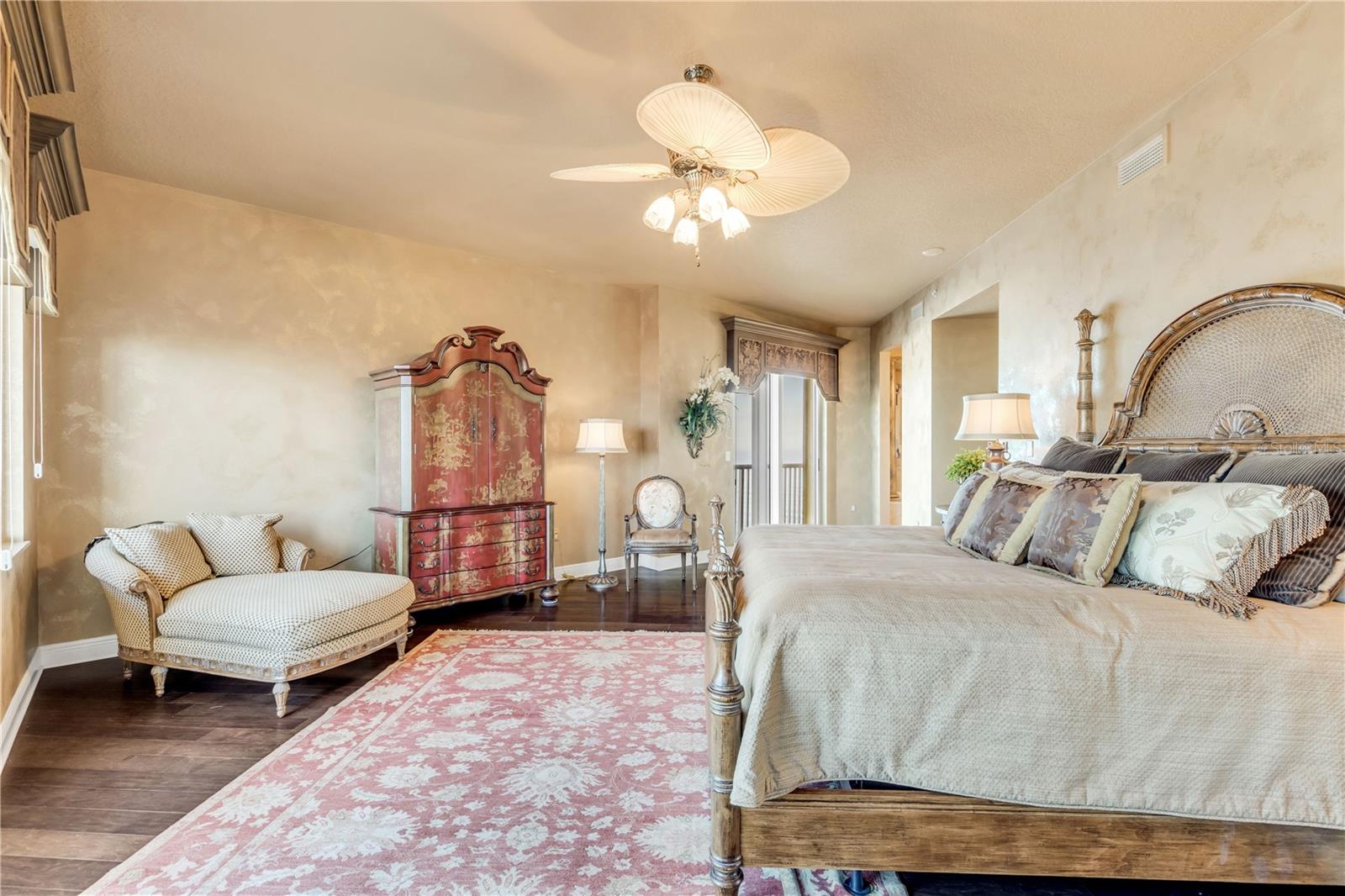 Image 25 of 53 For 2901 Atlantic Avenue Ph201