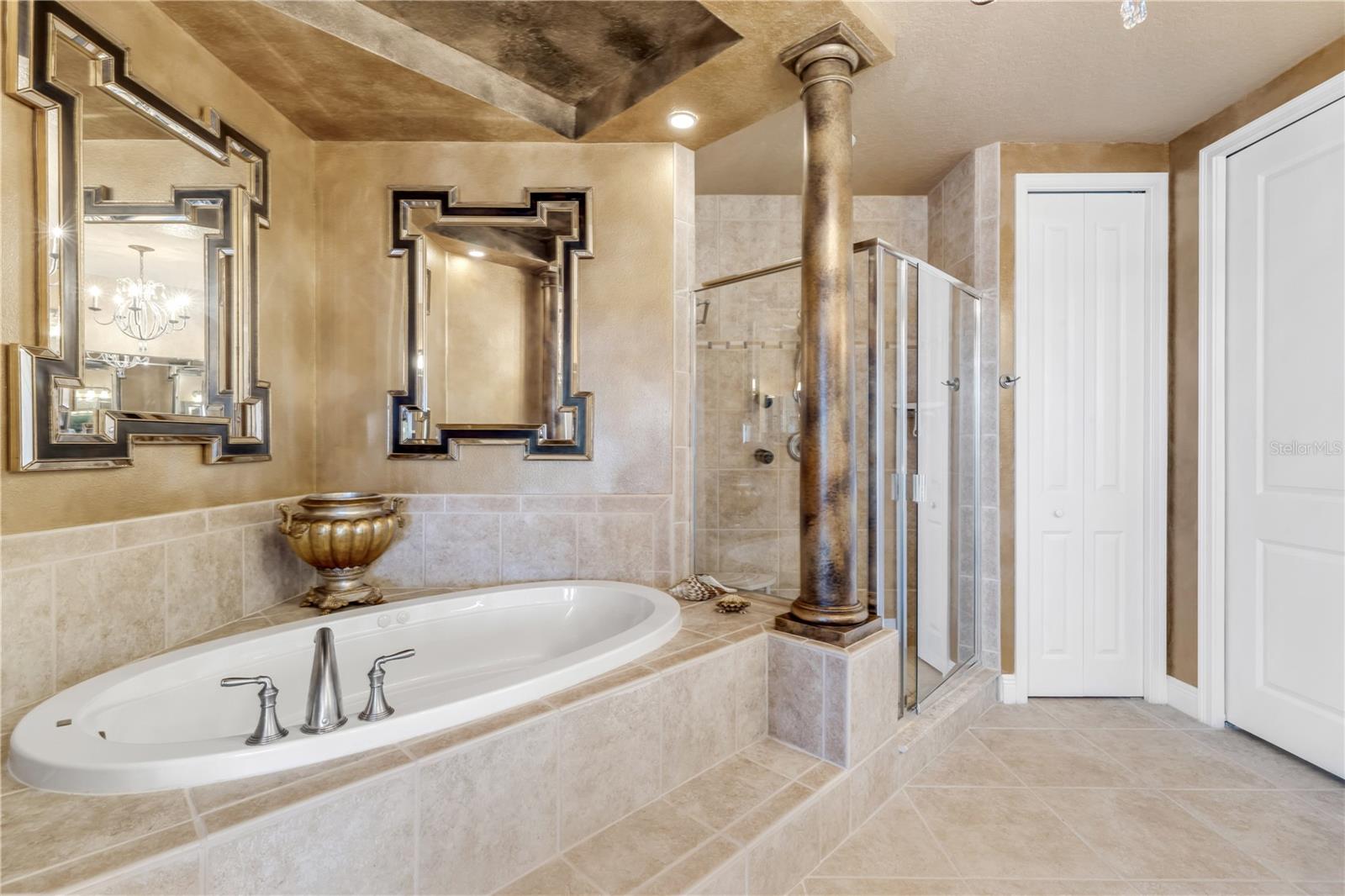 Image 29 of 53 For 2901 Atlantic Avenue Ph201