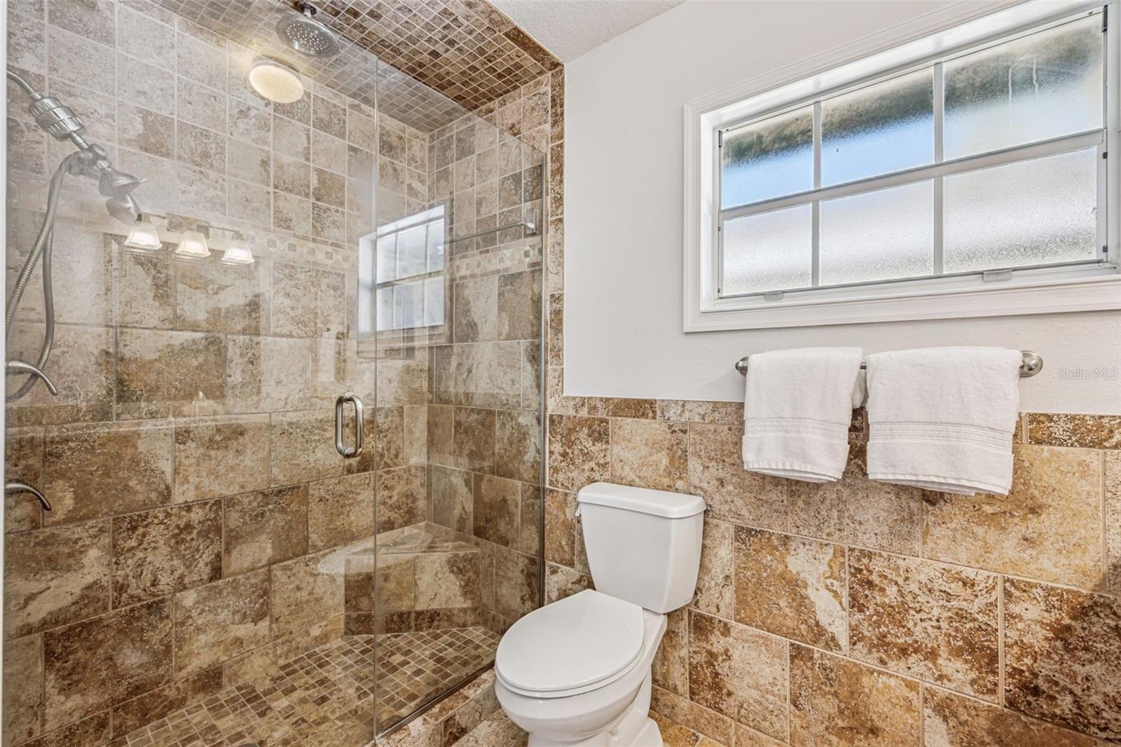 Image 10 of 21 For 1655 Tremont Lane