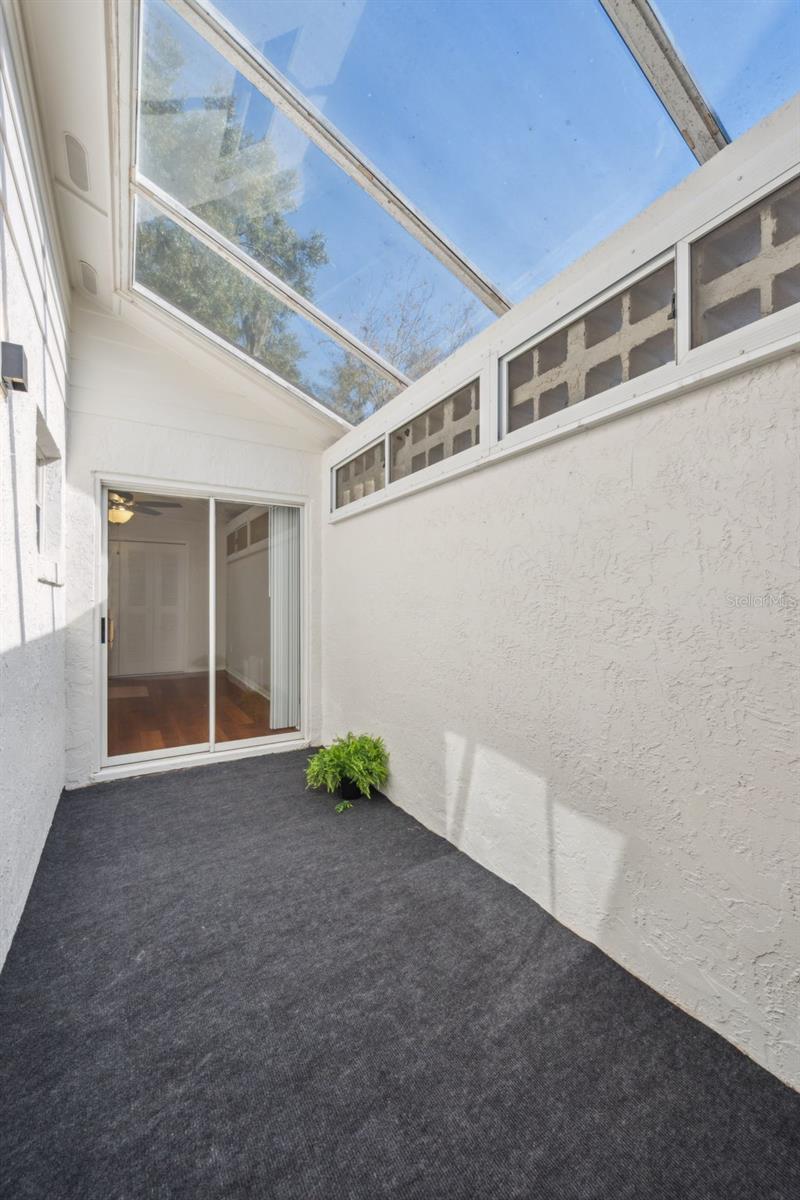 Image 15 of 21 For 1655 Tremont Lane