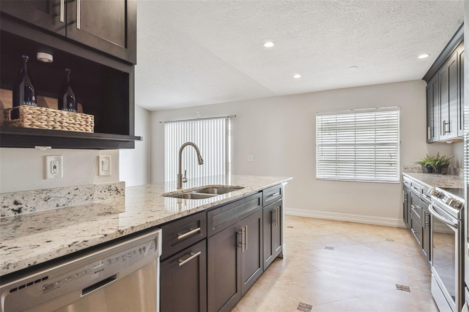 Image 3 of 21 For 1655 Tremont Lane