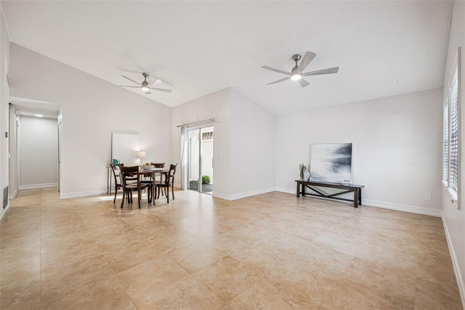 Image 5 of 21 For 1655 Tremont Lane