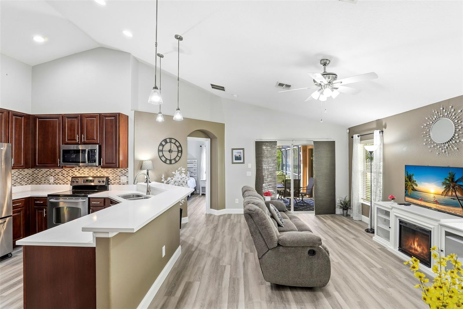 Listing photo id 10 for 5782 Great Egret Drive