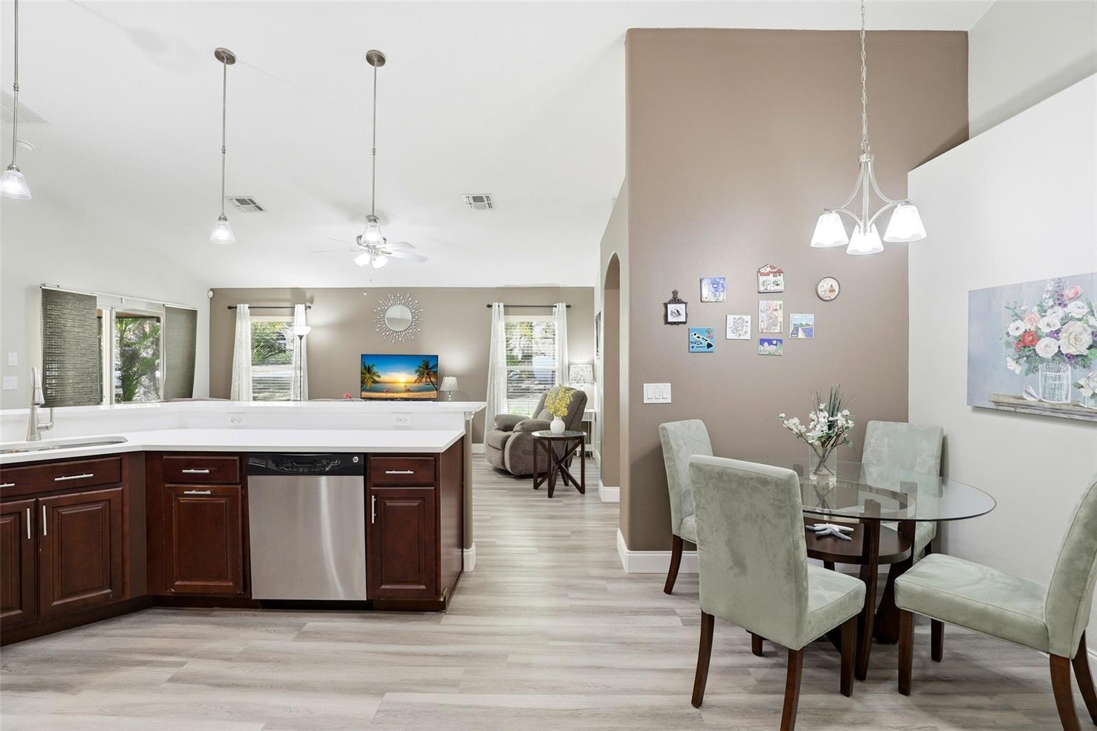 Listing photo id 15 for 5782 Great Egret Drive