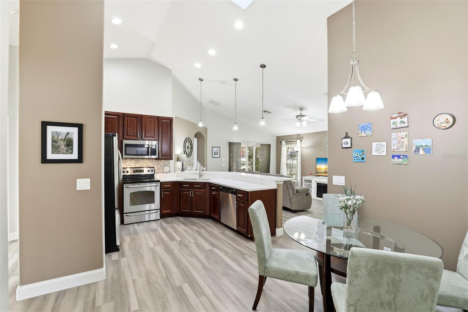 Listing photo id 16 for 5782 Great Egret Drive