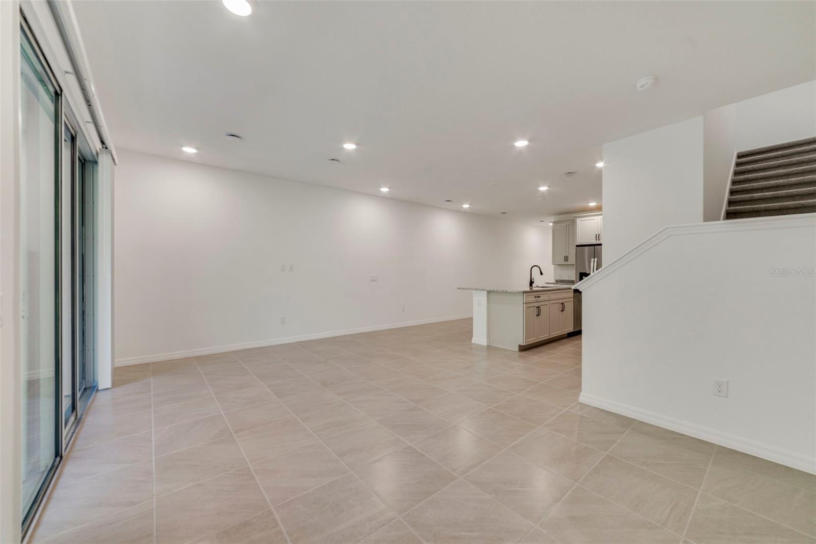 Image 10 of 25 For 1682 Greenleaf Woods Cove