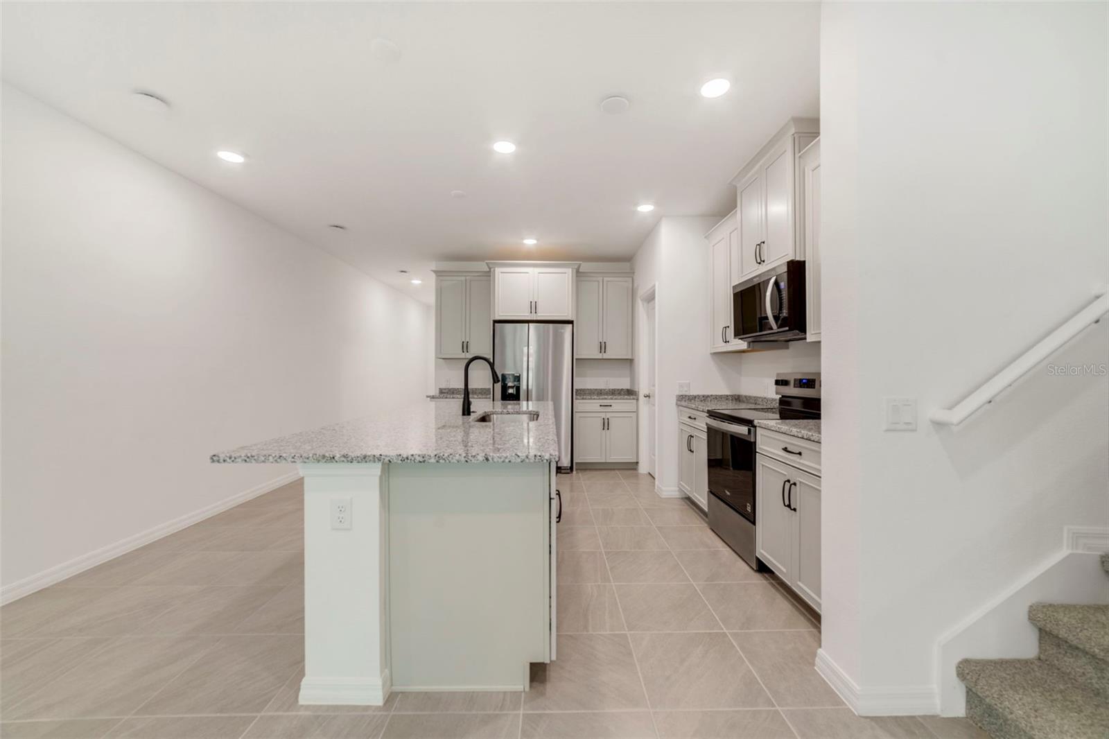 Image 7 of 25 For 1682 Greenleaf Woods Cove