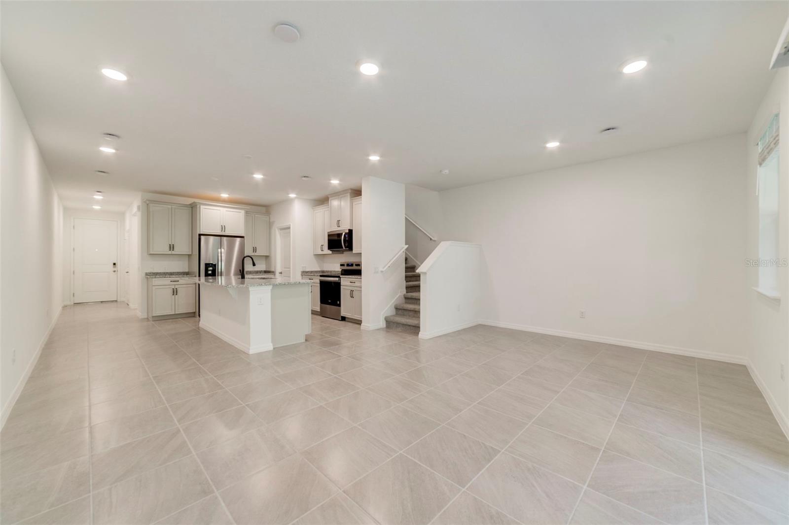 Image 9 of 25 For 1682 Greenleaf Woods Cove