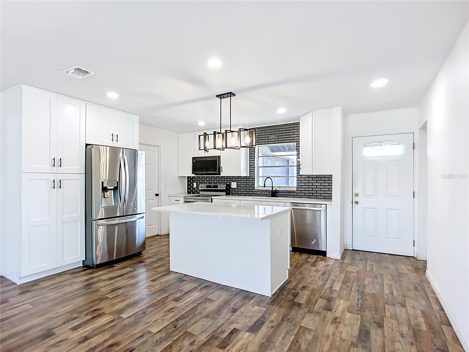 Image 12 of 42 For 603 65th Avenue Drive W