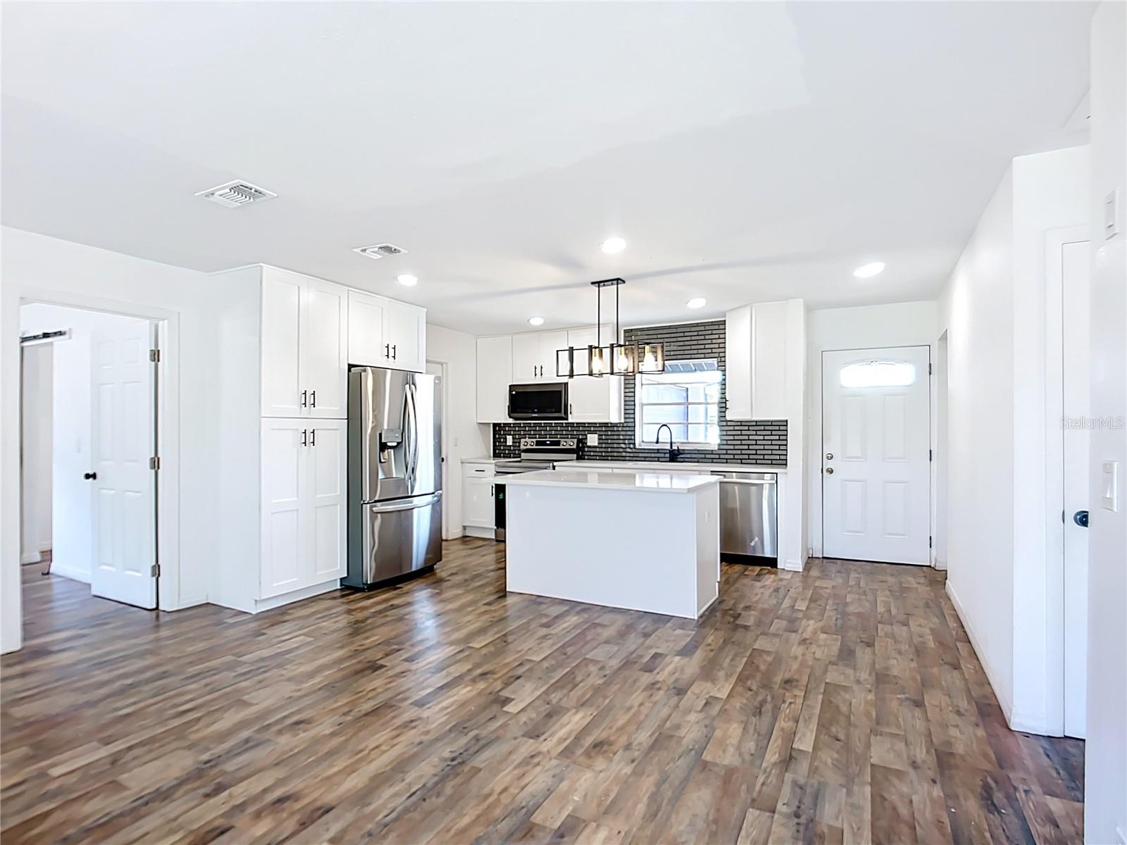 Image 13 of 42 For 603 65th Avenue Drive W