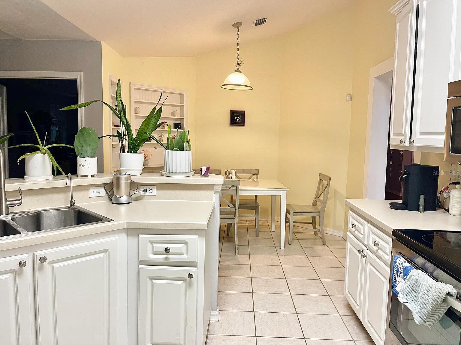 Image 21 of 25 For 5164 82nd Terrace