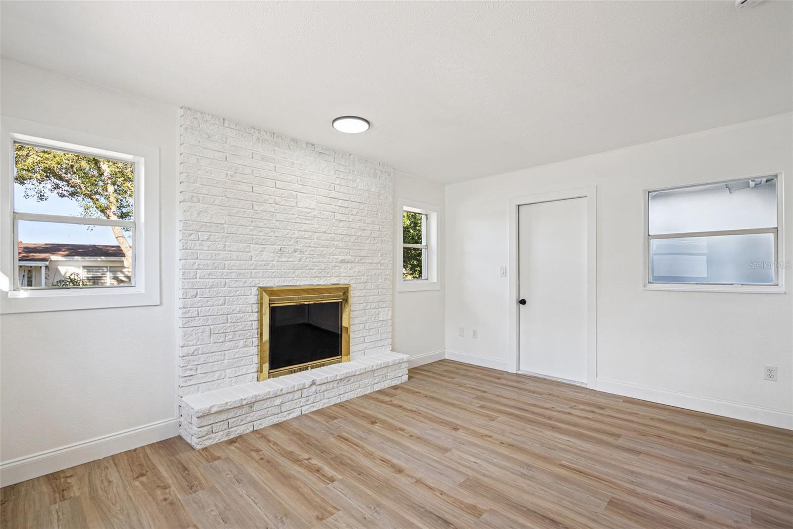 Image 10 of 22 For 1451 Brook Drive