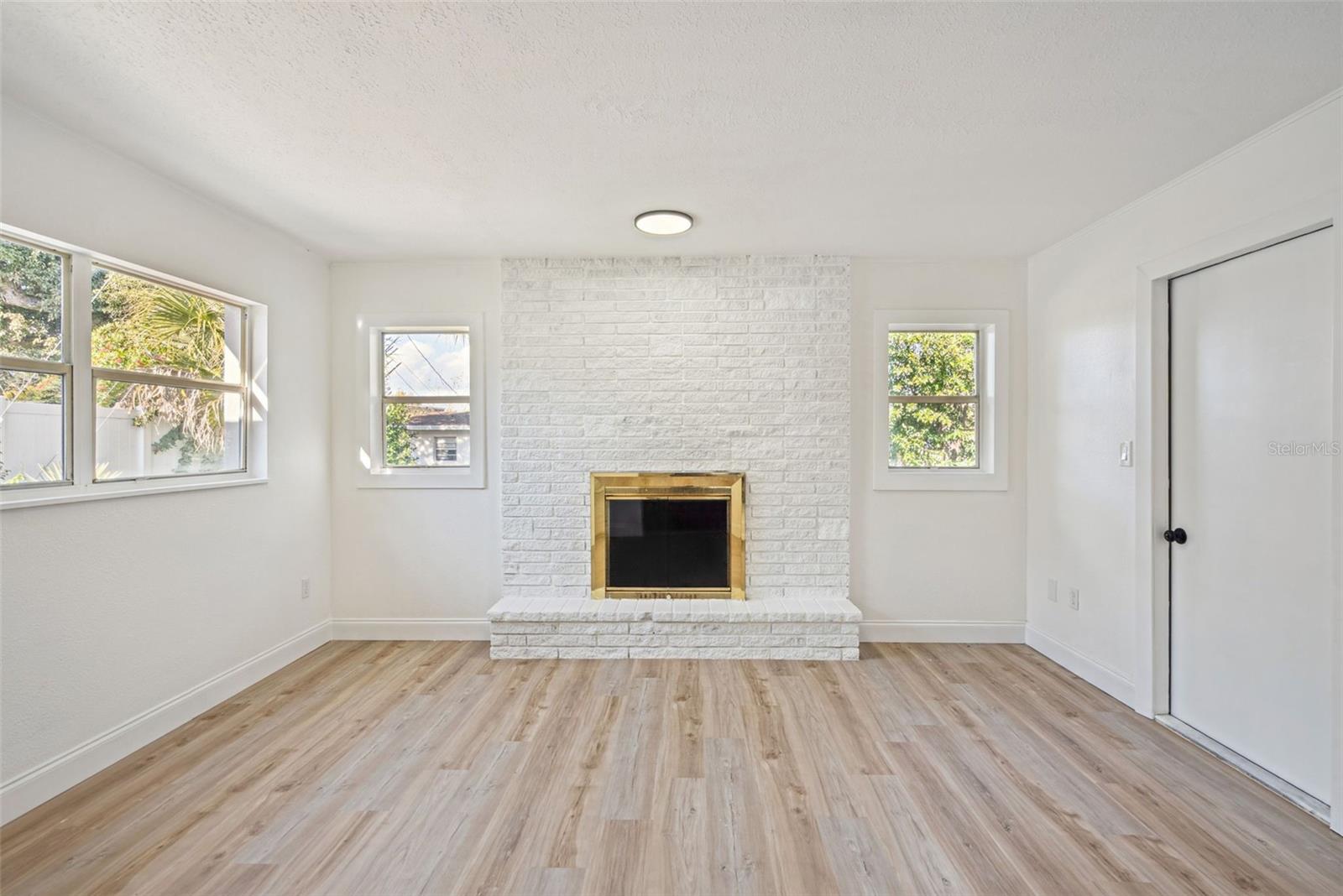 Image 11 of 22 For 1451 Brook Drive