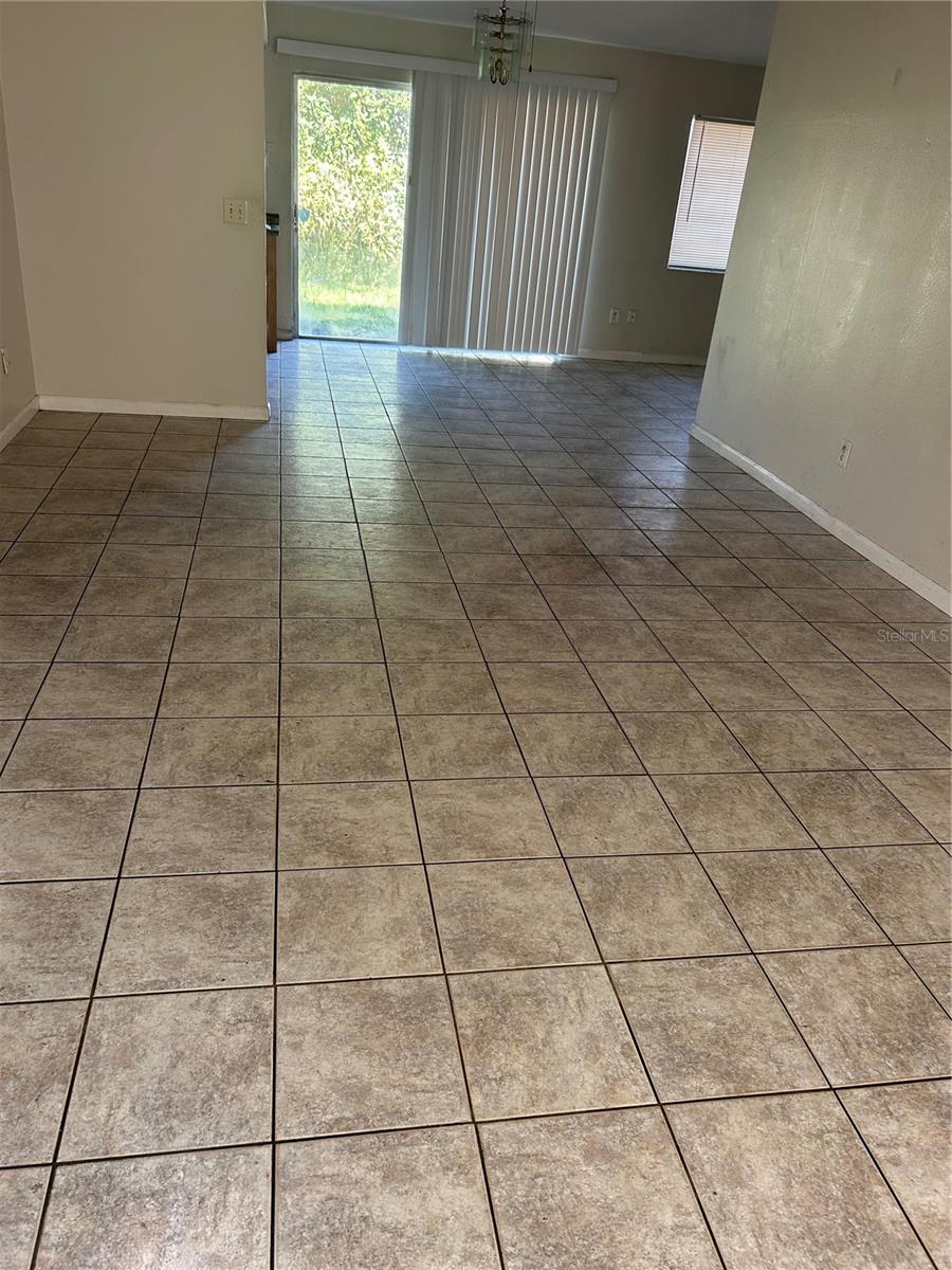 Image 7 of 7 For 2341 Bayswater Court