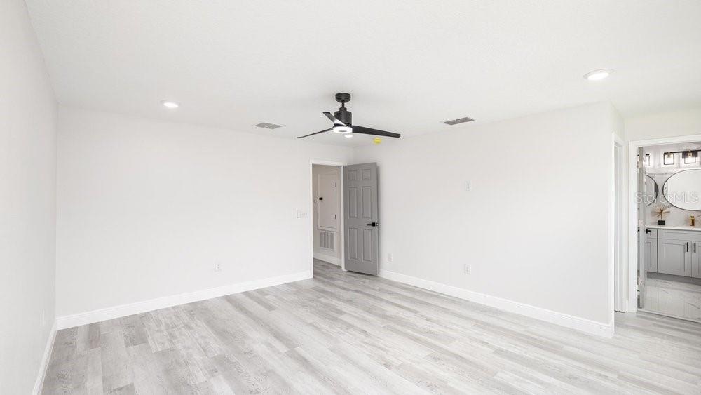 Image 13 of 32 For 1414 Harding Street