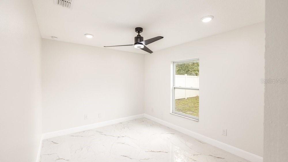 Image 22 of 32 For 1414 Harding Street