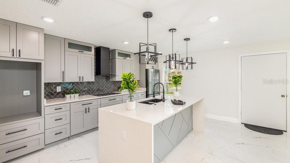 Image 5 of 32 For 1414 Harding Street