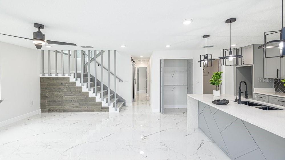 Image 9 of 32 For 1414 Harding Street