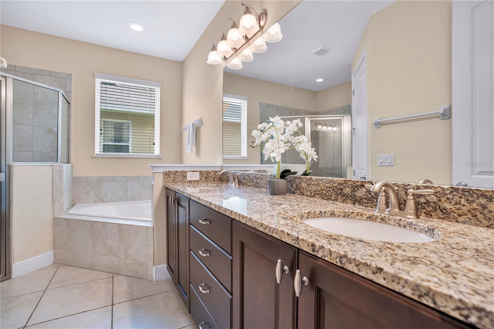 Image 15 of 71 For 7616 Brookhurst Lane