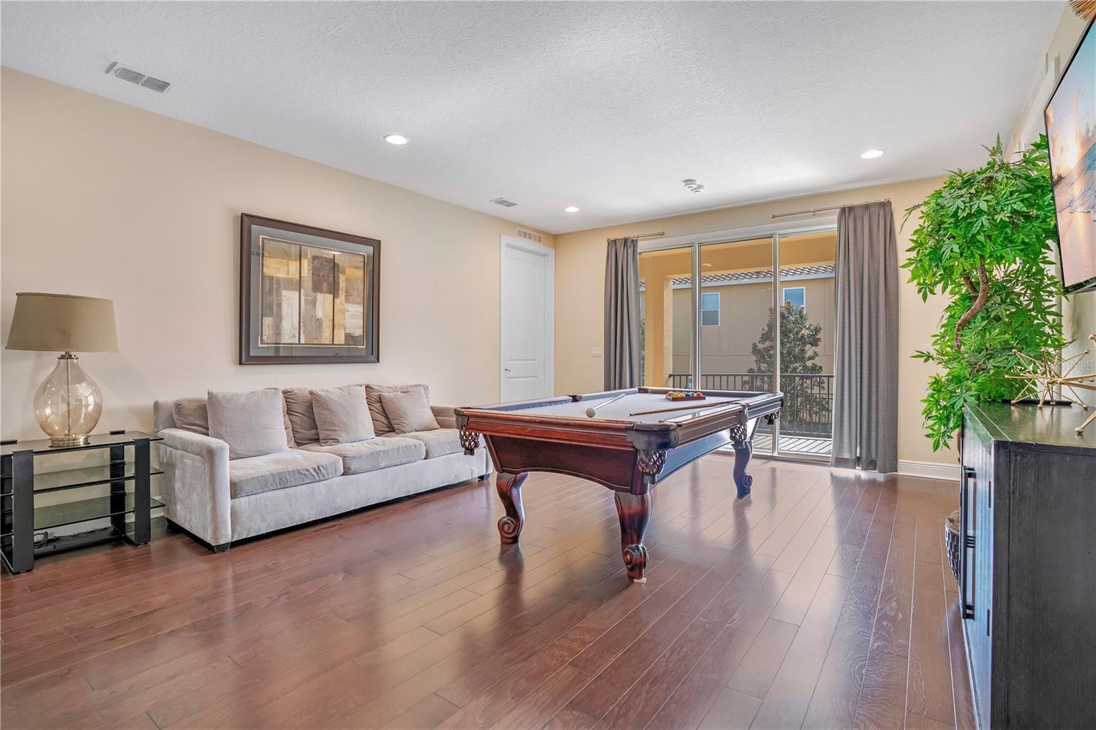 Image 17 of 71 For 7616 Brookhurst Lane