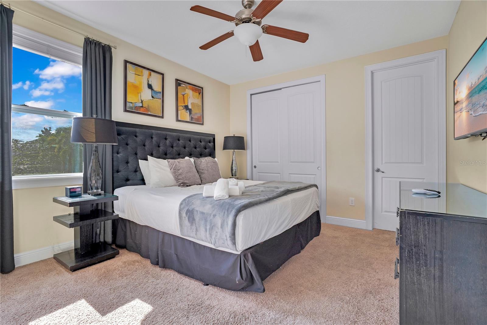 Image 22 of 71 For 7616 Brookhurst Lane