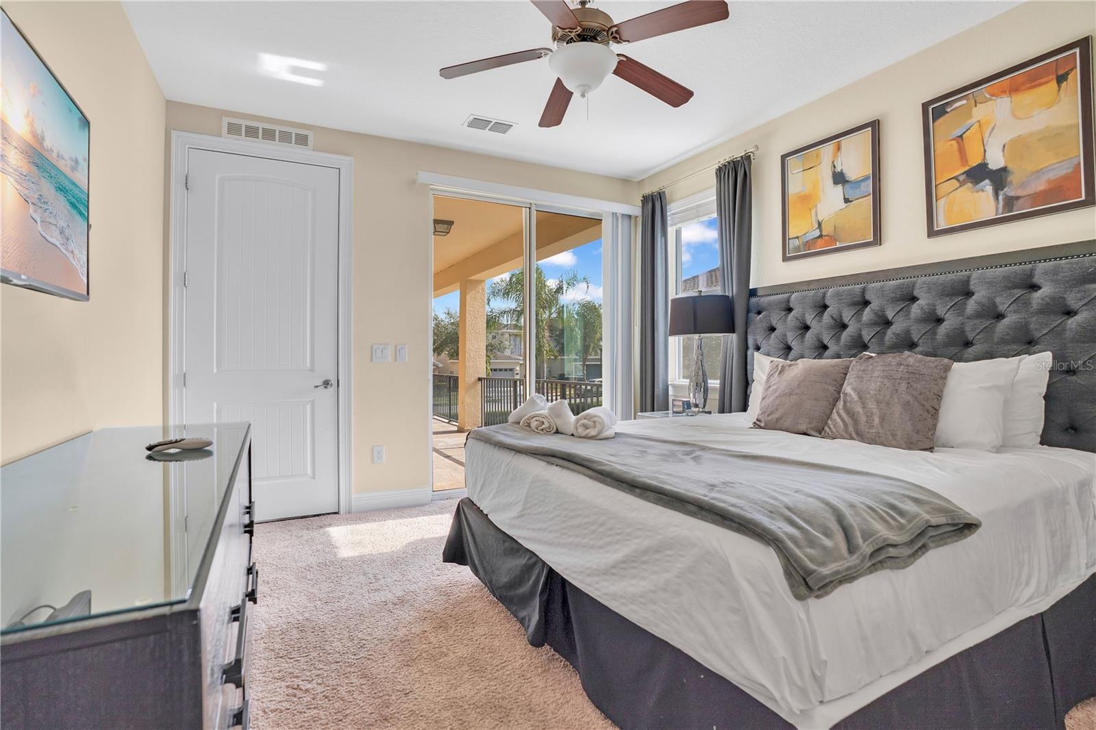 Image 23 of 71 For 7616 Brookhurst Lane