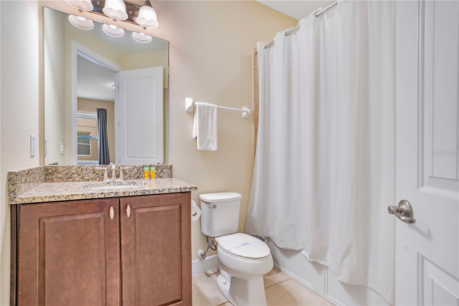 Image 45 of 71 For 7616 Brookhurst Lane