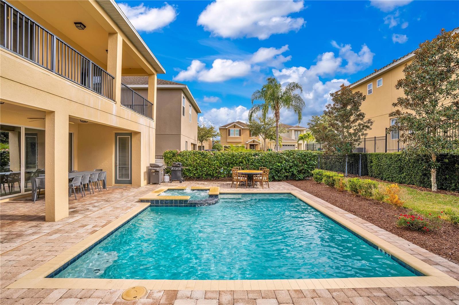 Image 49 of 71 For 7616 Brookhurst Lane