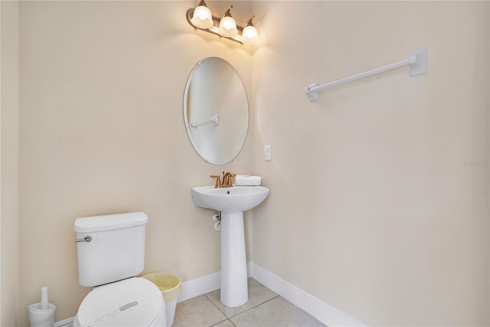 Image 52 of 71 For 7616 Brookhurst Lane