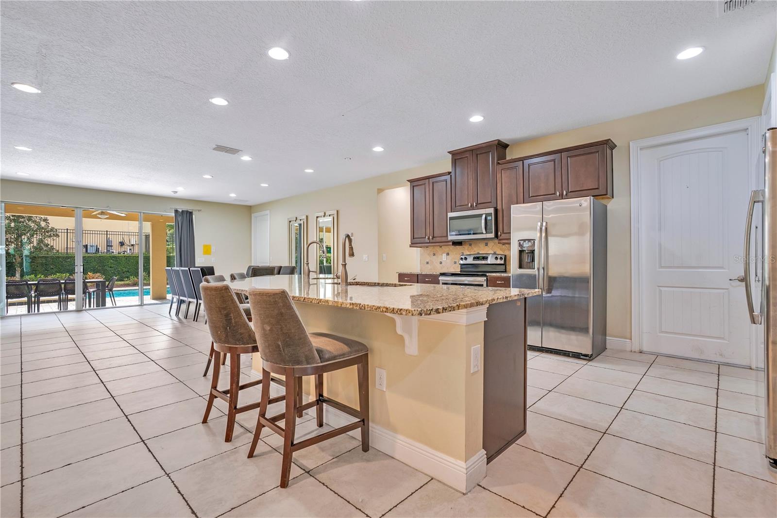 Image 6 of 71 For 7616 Brookhurst Lane