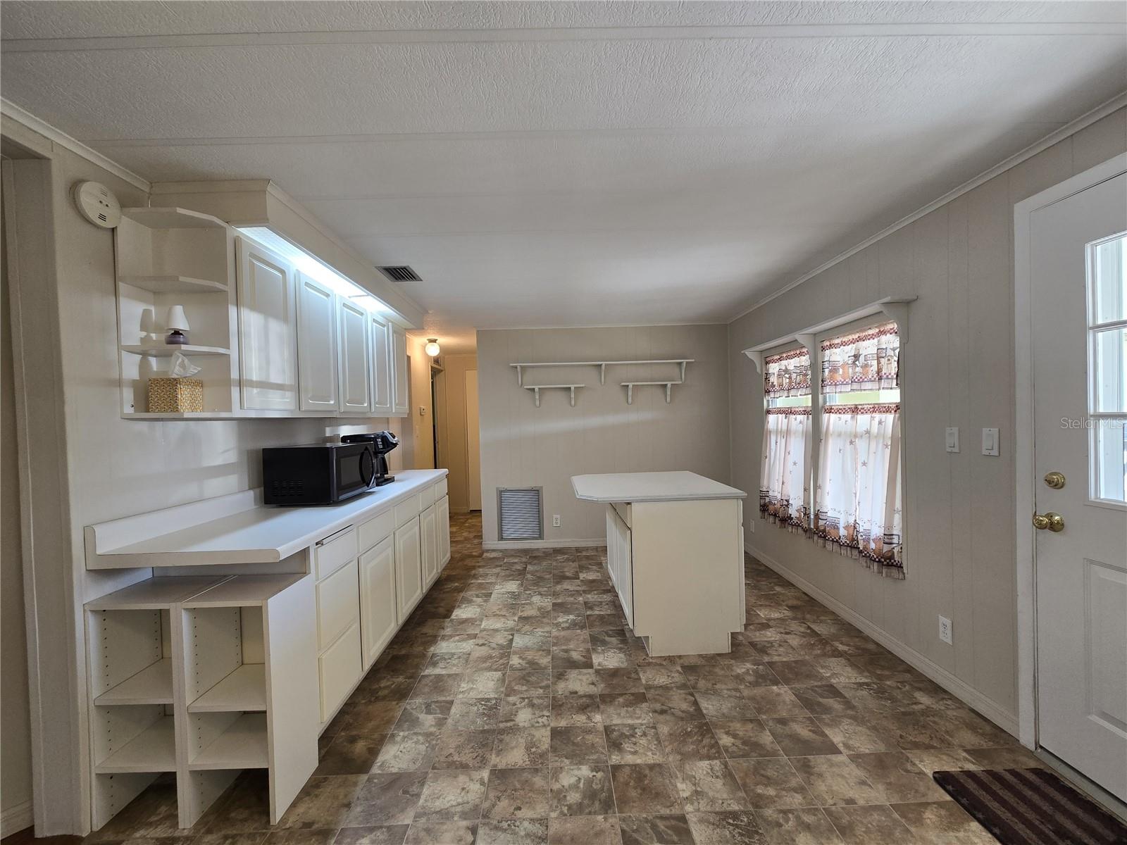 Image 9 of 22 For 3450 Citrus Circle Ge