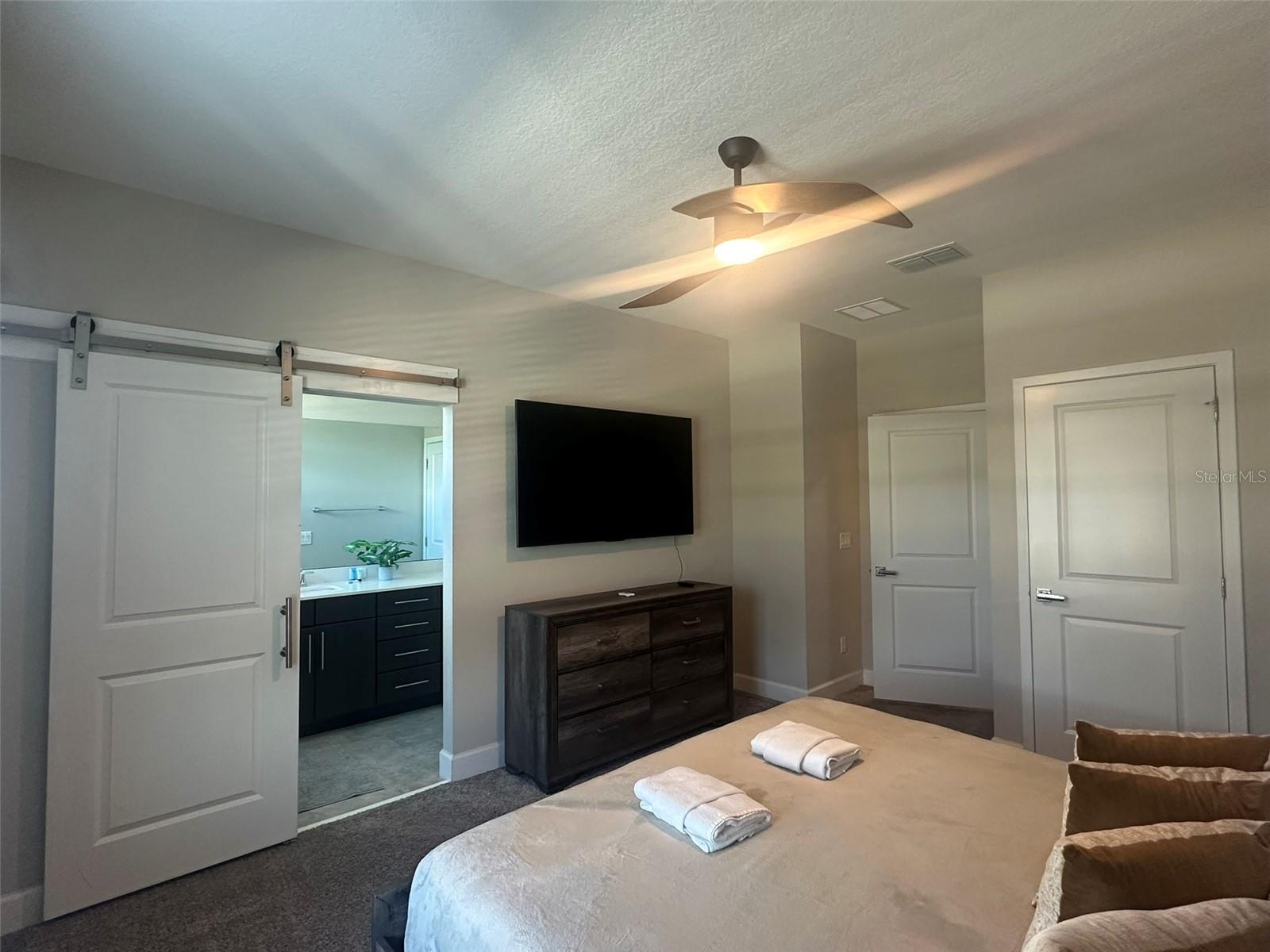 Image 22 of 37 For 240 Villa Domani Circle