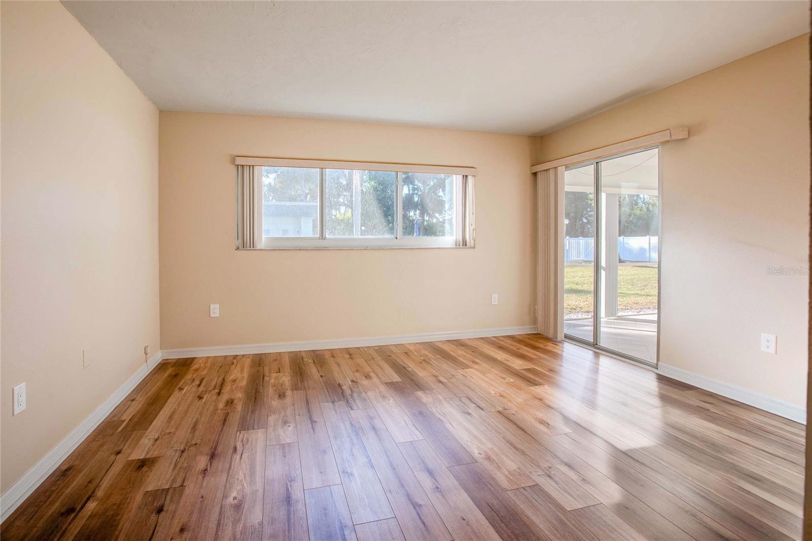 Image 8 of 22 For 3300 Beneva  214