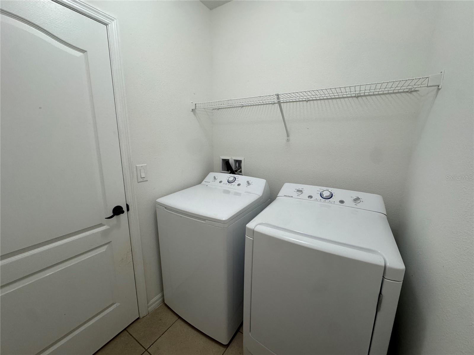 Image 16 of 19 For 560 Lake Cummings Way