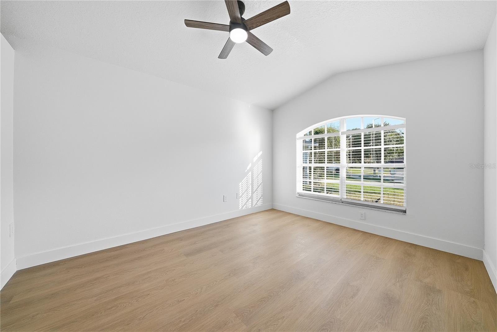 Image 31 of 41 For 1407 Watermill Circle