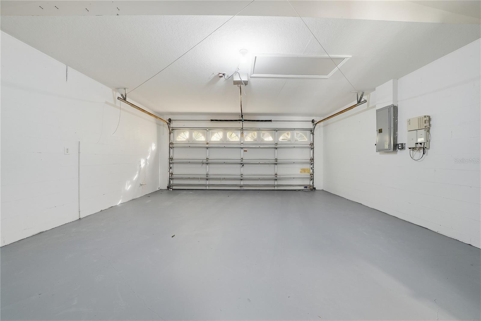 Image 34 of 41 For 1407 Watermill Circle