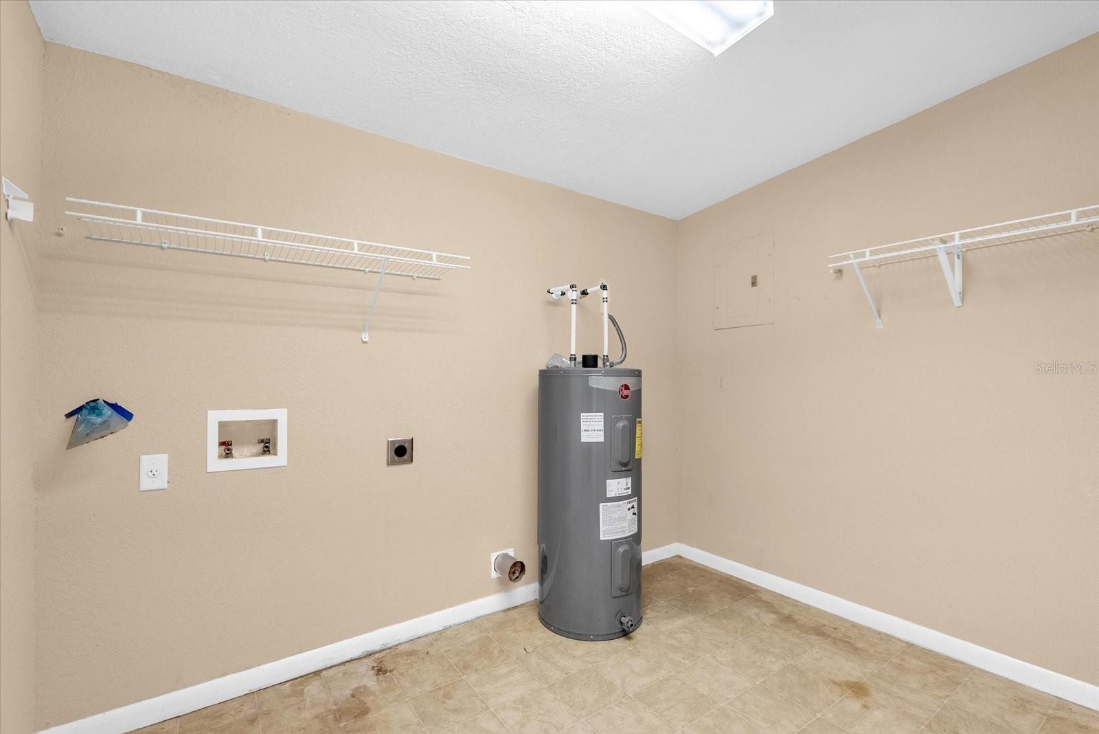 Image 22 of 27 For 115 Mercury Street