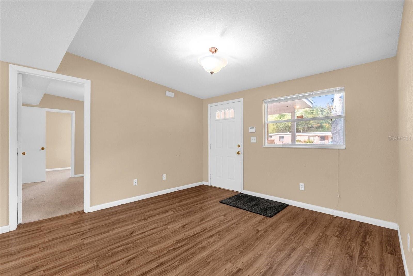 Image 3 of 27 For 115 Mercury Street