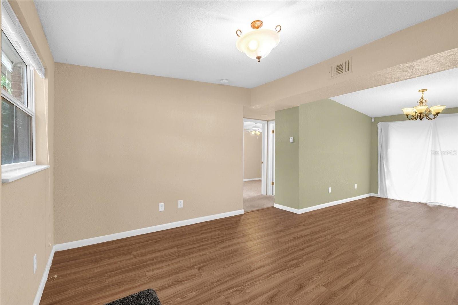 Image 4 of 27 For 115 Mercury Street